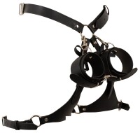 Bad Kitty Harness with Cuffs aus stilvollem schwarzem Lederimitat