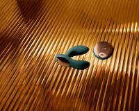 LELO Hugo 2 remote green