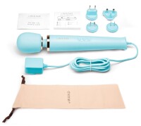 Le Wand Powerful Plug-In Vibrating Massager Blue